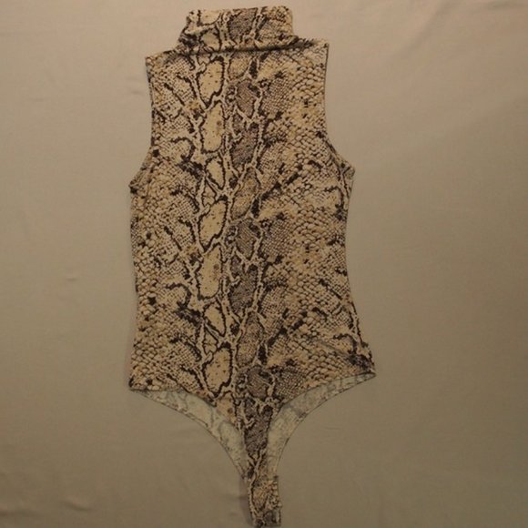 Dynamite Bodysuit (S) - Picture 2 of 2